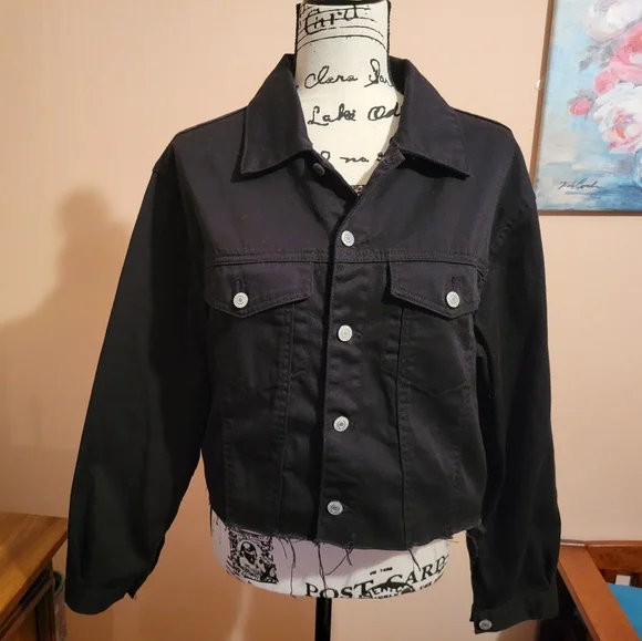 Brandy Melville J. Galt Cropped Black Denim Jacket, Raw Edge Hem, EUC, S - Picture 5 of 14